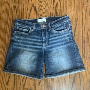 BKE Buckle Distressed Stretch Denim Payton Shorts 26